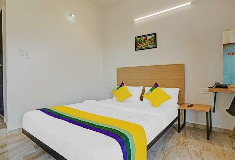 Номер Стандарт, Itsy Hotels Flowers Park