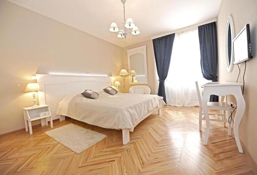Номер Комфорт, Tinel Rooms Old City Center