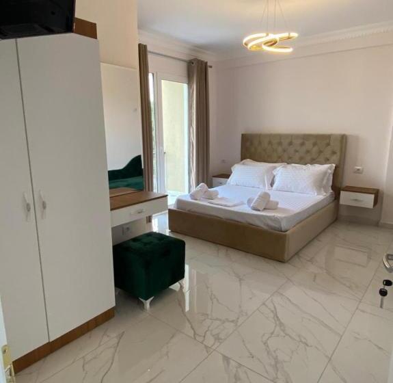 اتاق استاندارد, Golden Hill Ksamil