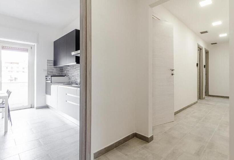 Номер Стандарт, Halloggio Sassari Economy 4p No Elevator