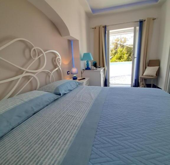 Номер Deluxe Вид на Море, Santa Margherita Suite   Chiaiolella