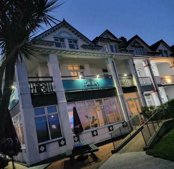 Номер Стандарт с Балконом, Beach Hotel Torbay B&b