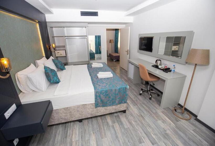 디럭스 스위트 킹 침대, Anya Resort