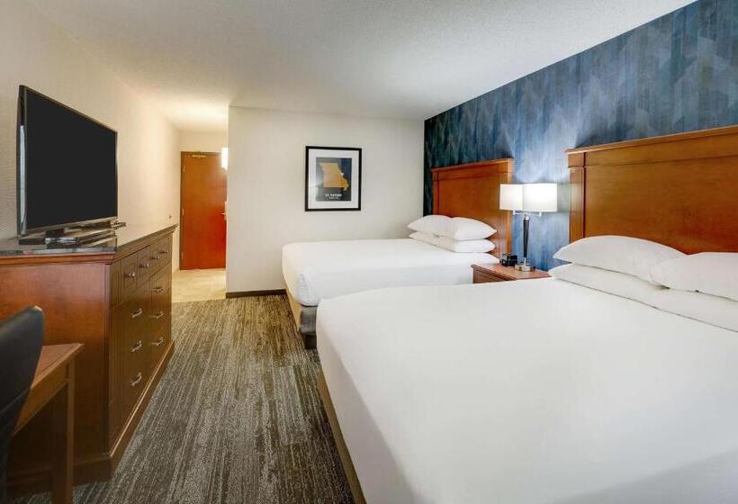 Номер Deluxe, Drury Inn & Suites St. Louis St. Peters
