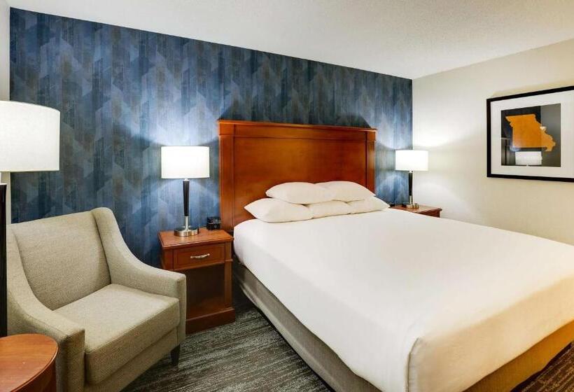 Номер Deluxe Кровать Кинг, Drury Inn & Suites St. Louis St. Peters
