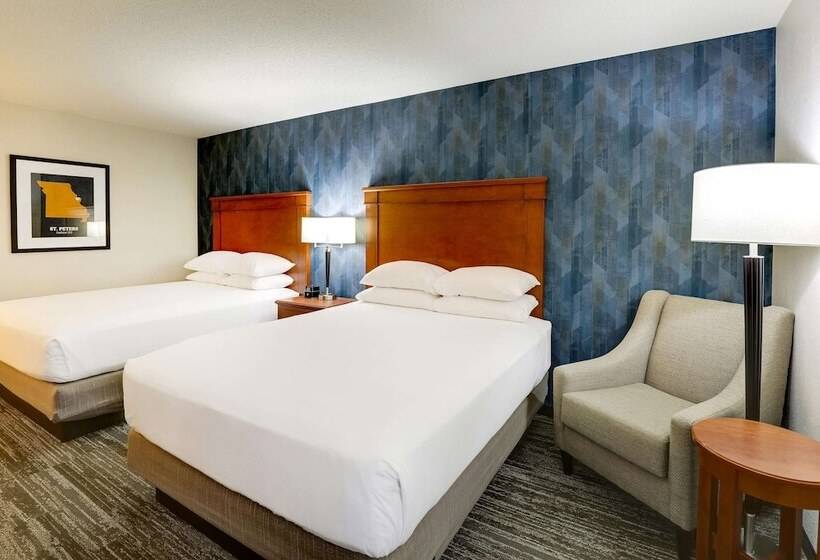 Номер Deluxe, Drury Inn & Suites St. Louis St. Peters