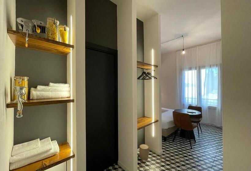 اتاق استاندارد, Iknos Accommodation