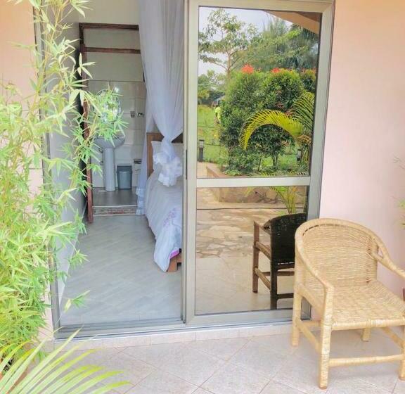 اتاق استاندارد با بالکن, Oslo Gardens Bed & Breakfast