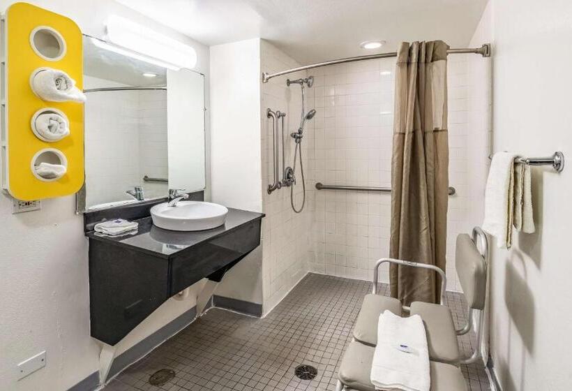 Camera Standard Pat King Adaptată pentru Discapacitaţi, Motel 6joliet, Il  I80