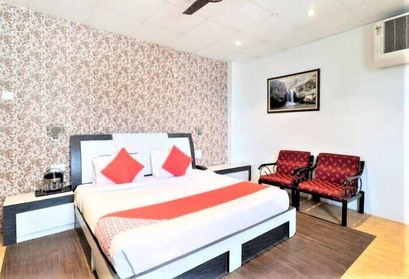 اتاق لوکس, Pachmarhi