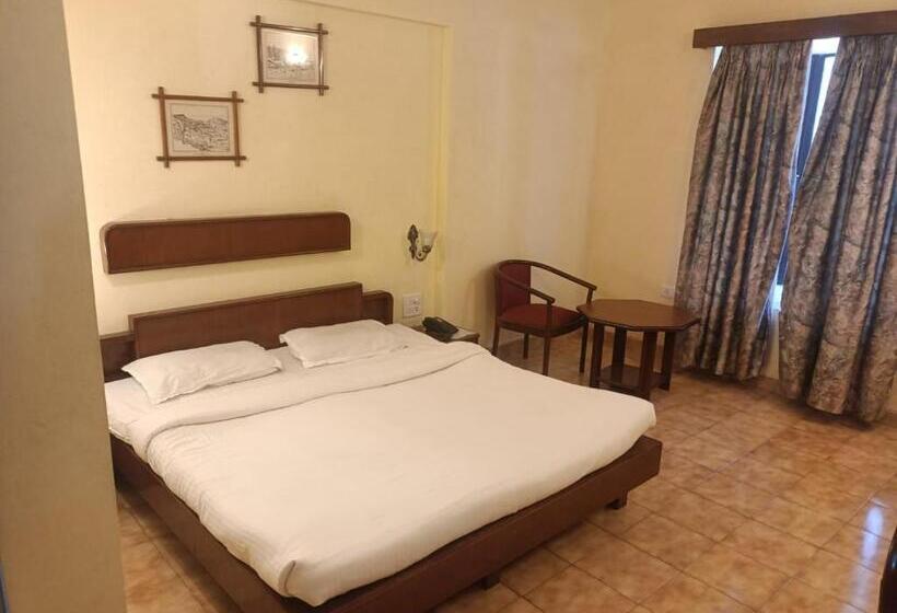 Семейный Номер, The Dhanhills   A Valley View Hotel In Panchgani