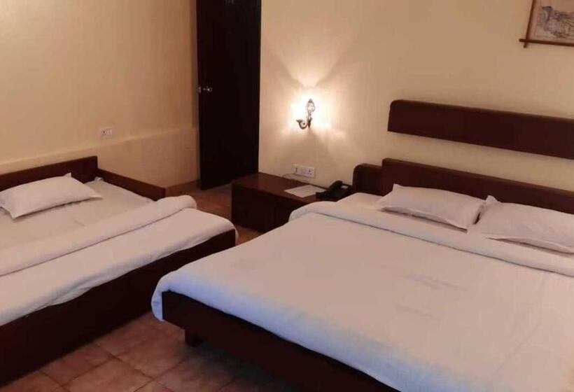 Quarto Familiar, The Dhanhills   A Valley View Hotel In Panchgani