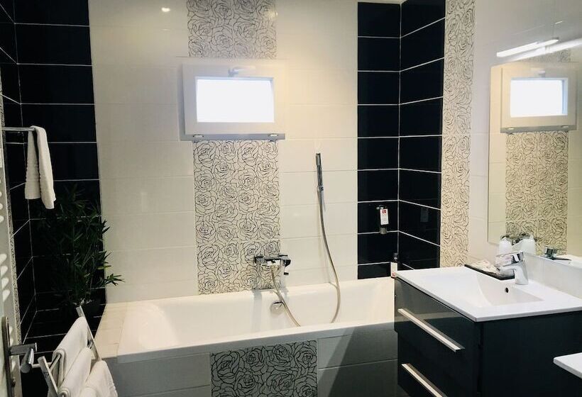 Люкс с Террасой, & Spa Gil De France Cap D Agde