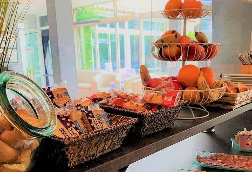 Люкс с Террасой, & Spa Gil De France Cap D Agde