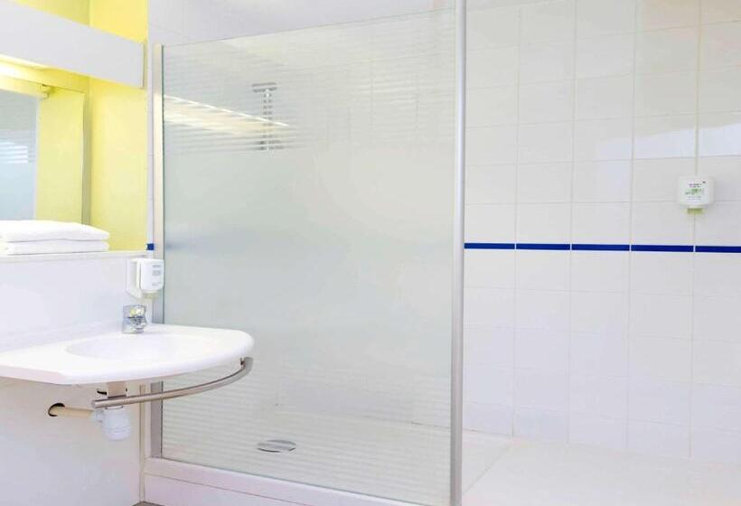 Номер Стандарт Трехместный, Ibis Budget Aix Les Bains  Gresy