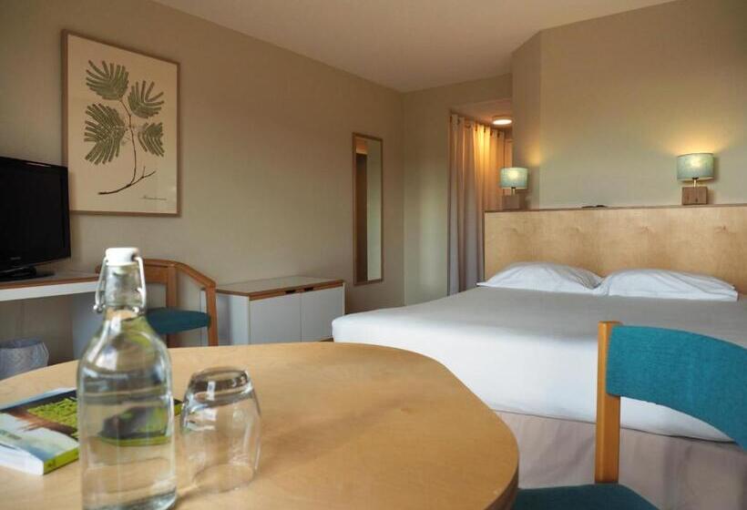 4인용 스탠다드 룸, Logis Hôtel Du Belvédère