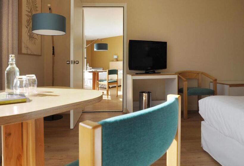스탠다드 4인용 룸 바다전망, Logis Hôtel Du Belvédère