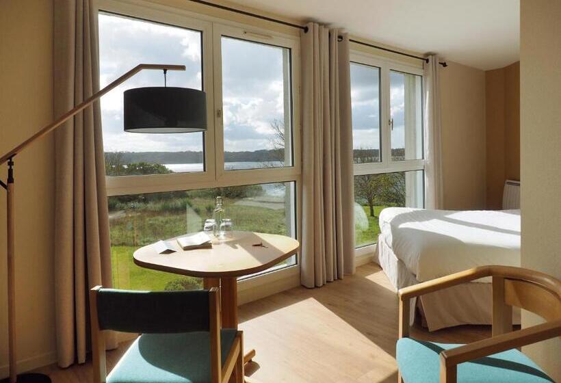 스탠다드 4인용 룸 바다전망, Logis Hôtel Du Belvédère