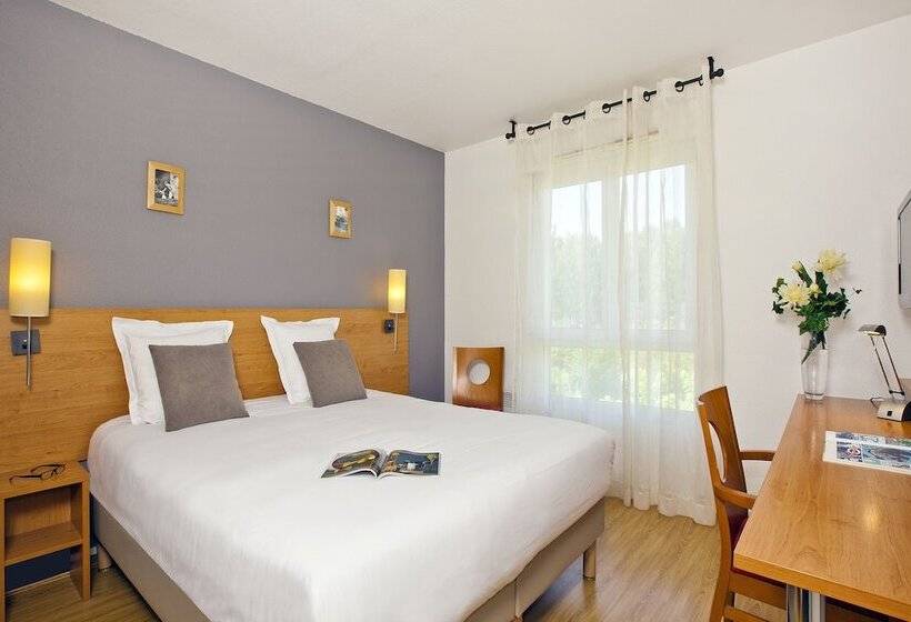 Апартаменты Премиум 1 Спальня, Sejours & Affaires Annecy Le Pont Neuf