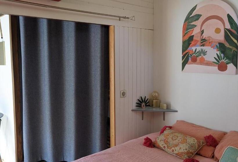 Номер Стандарт, Le Petit Ecrin, 80 M De La Mer