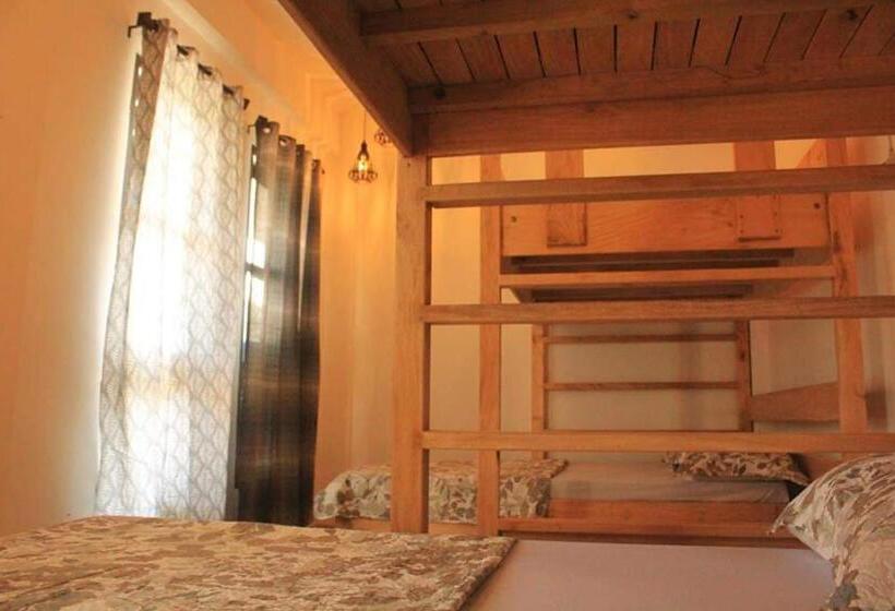 패밀리 룸, Damara Beachfront Resort