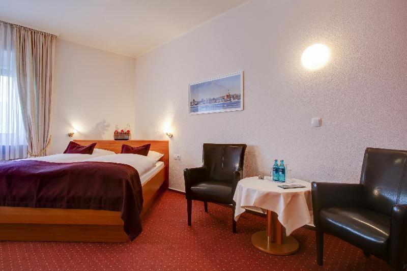 Номер Стандарт, Ina Hotel Consul