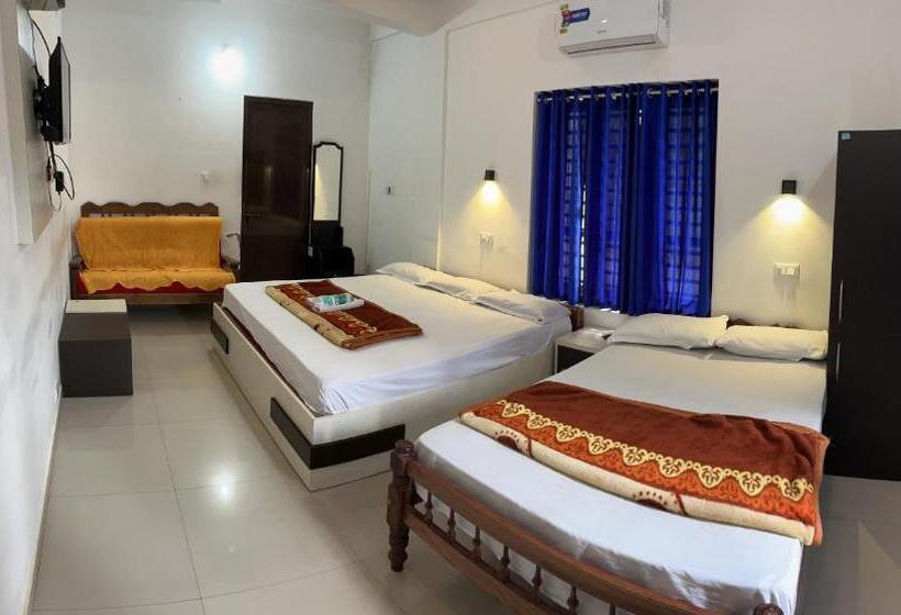 Номер Стандарт, Dakshinakasi Guest House