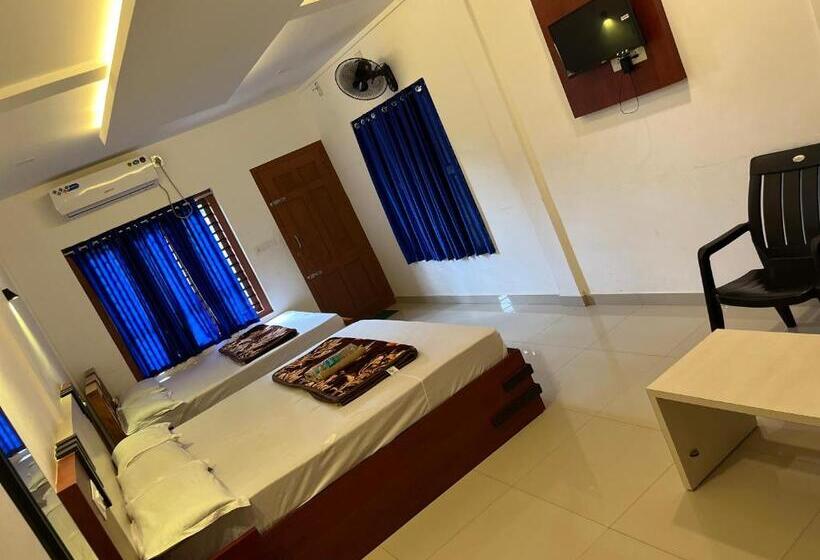 Номер Стандарт, Dakshinakasi Guest House