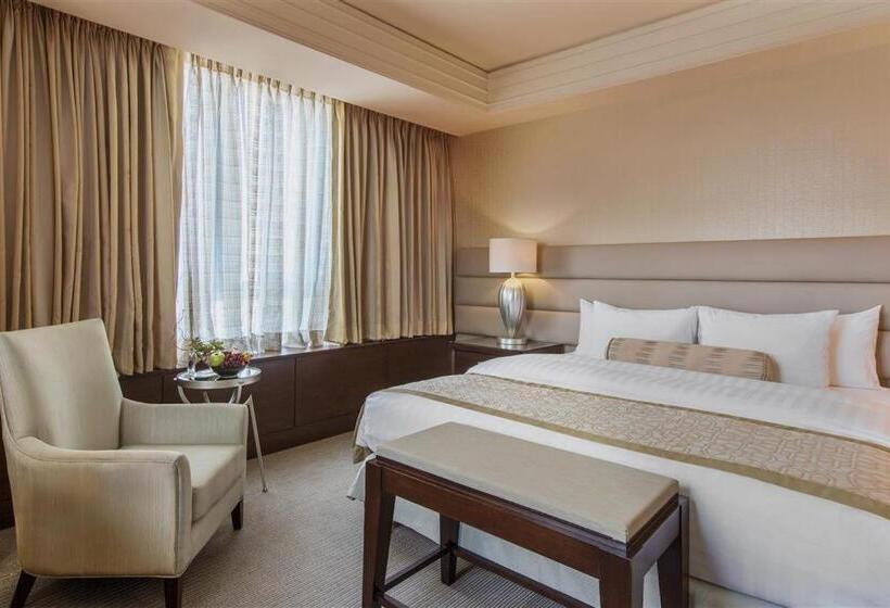 プレミアムルーム, Crimson Hotel Filinvest City, Manila