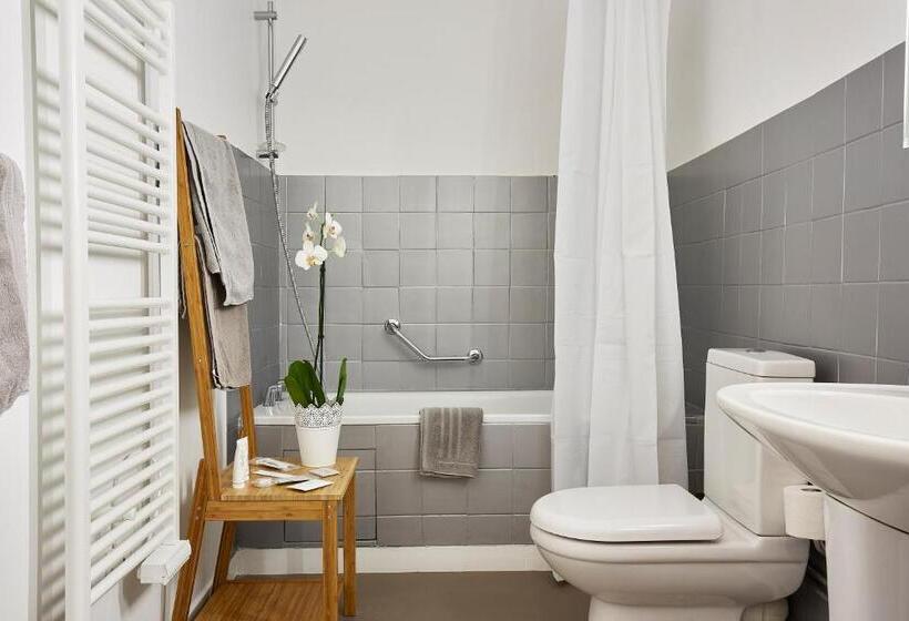 Апартаменты 1 Спальня, The Originals Hôtel Le Cise Restaurant Chambres Et Suites