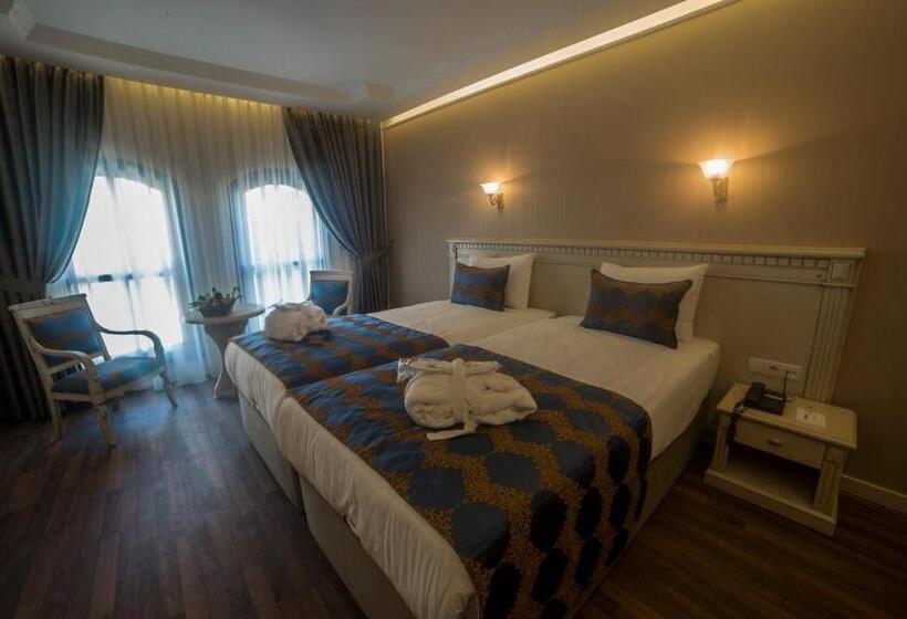 سوییت خانوادگی, Sarnic Hotel & Sarnic Premier