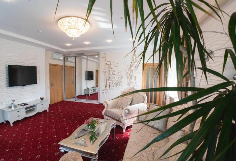 1 Bedroom Apartment Lake View, Ternopil