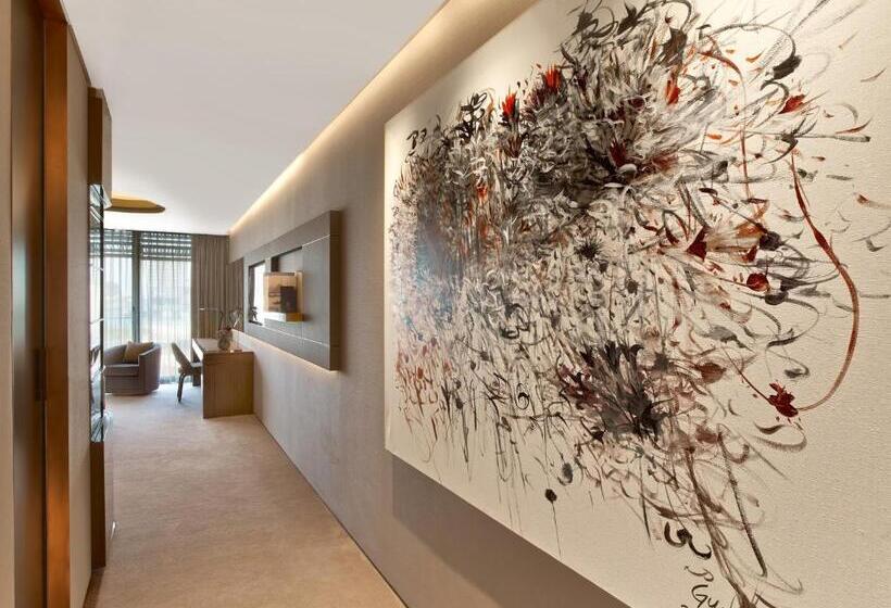 Superior Room with Balcony, The St. Regis Istanbul