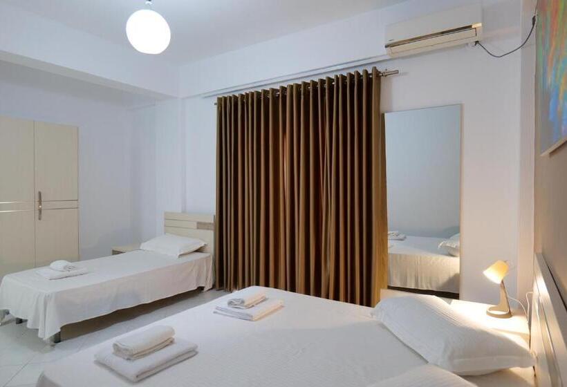 スタンダードトリプルルーム, Saranda Inn Rooms & Apartments