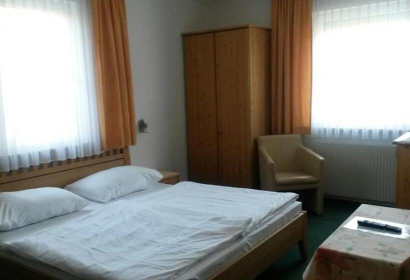 Семейный Номер, Pension Parzer Pressbaum Bei Wien