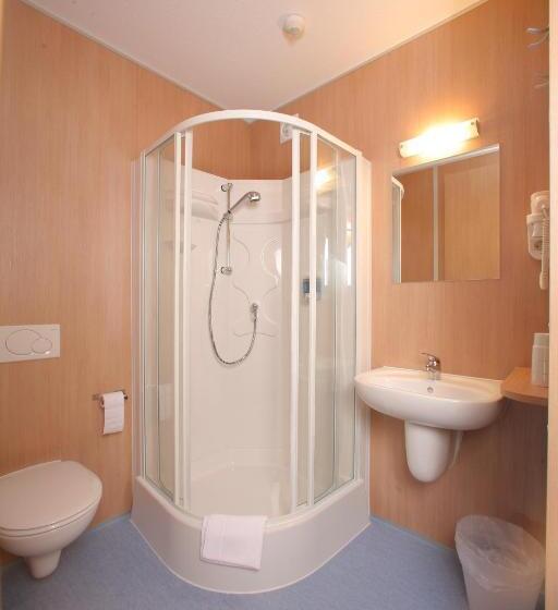 Номер Стандарт Трехместный, Tour Motel