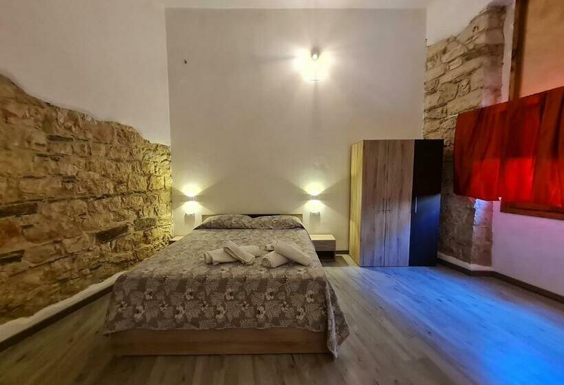 Quarto Estandar, Da Battista