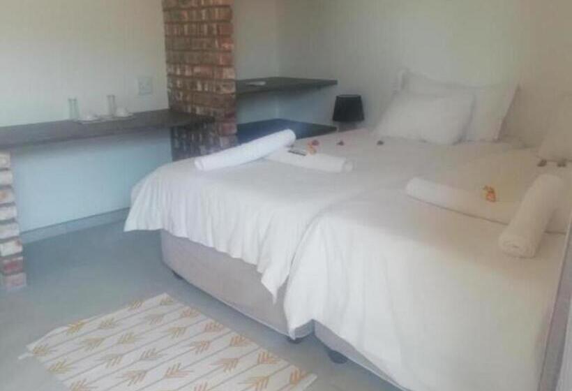 اتاق لوکس, The Farmhouse Boutique Guesthouse And Beergarden Cc