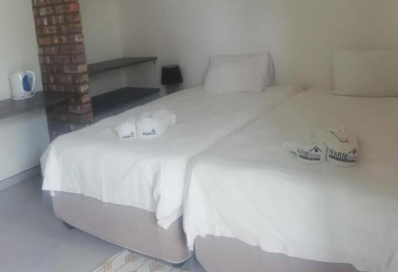 اتاق استاندارد چهار تخته, The Farmhouse Boutique Guesthouse And Beergarden Cc