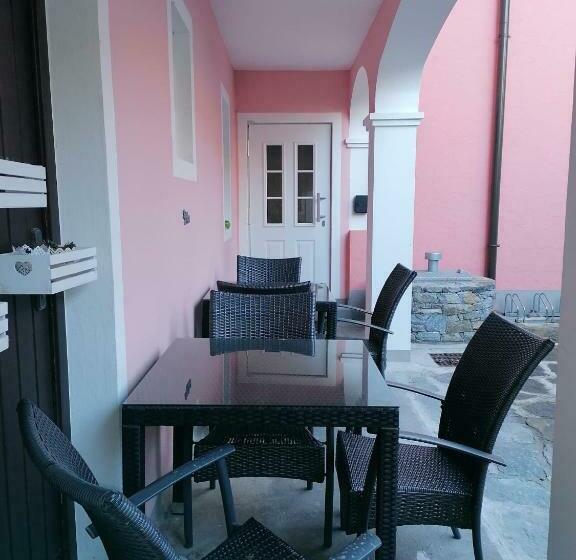 اتاق اکونومی, Gästehaus Ruinenblick