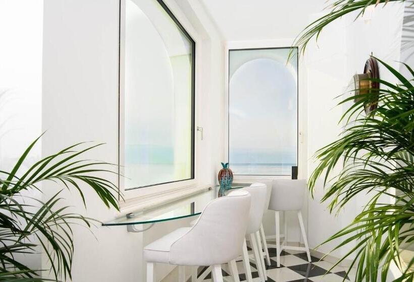 Номер Deluxe Вид на Море, Palazzo Don Salvatore