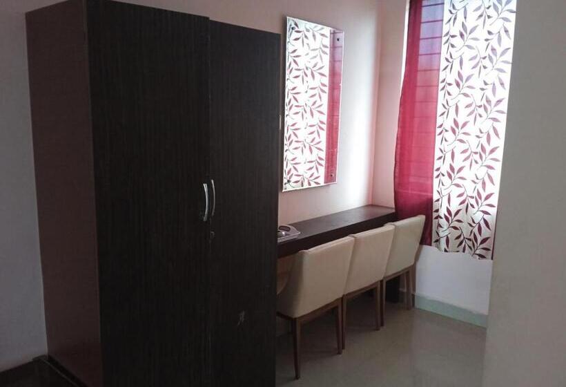 标准间, Grand Jp Inn Near 2 Km From Gundlupet Bus Stand