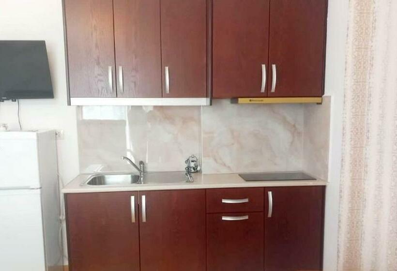 اتاق استاندارد با بالکن, Vila Shuka Ksamil