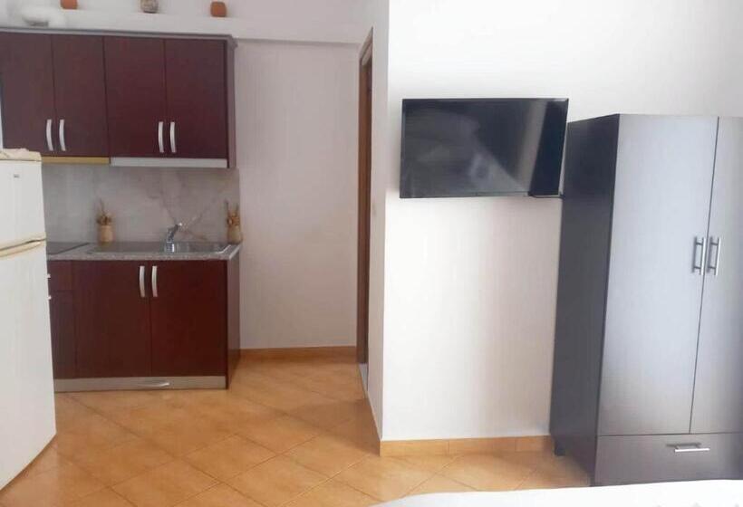 اتاق استاندارد سه تخته با بالکن, Vila Shuka Ksamil