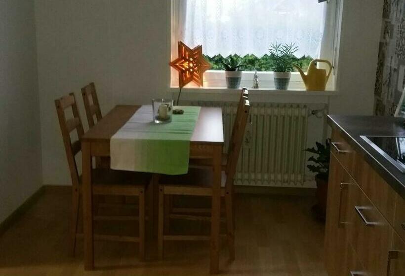 דירת חדר עם טרסה, Ferienwohnung Rombachs Spatzennest