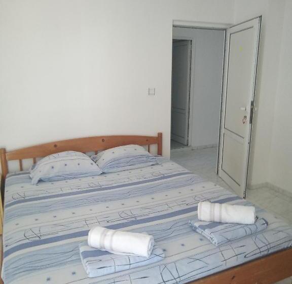 Standard room with outdoor bath, Despina