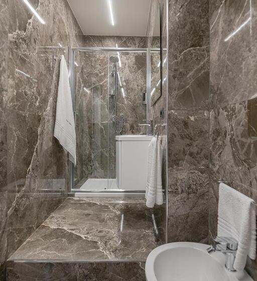 اتاق استاندارد با تخت بزرگ, Domus Aurea