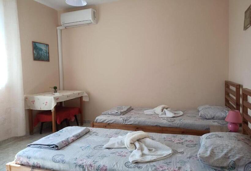 Апартаменты 1 Спальня с Балконом, Guest House 51