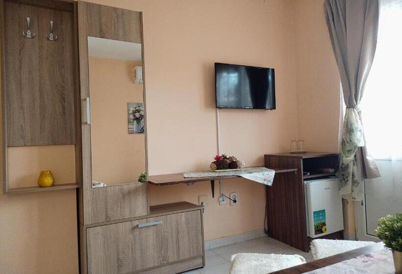 Номер Стандарт с Балконом, Guest House 51