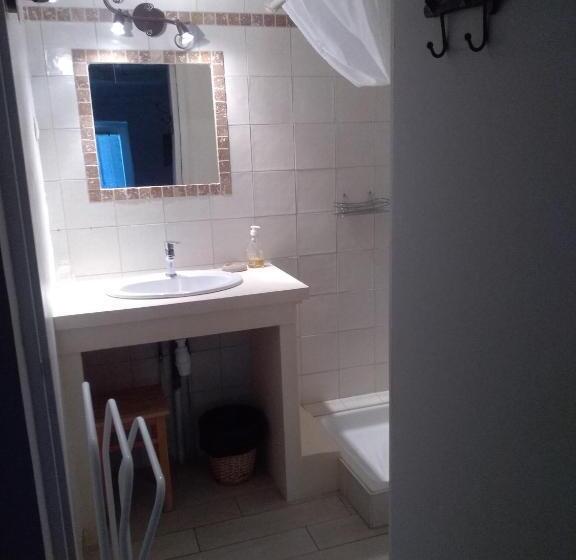 Номер Стандарт Трехместный, Chambre D Hôtes Lou Couradou